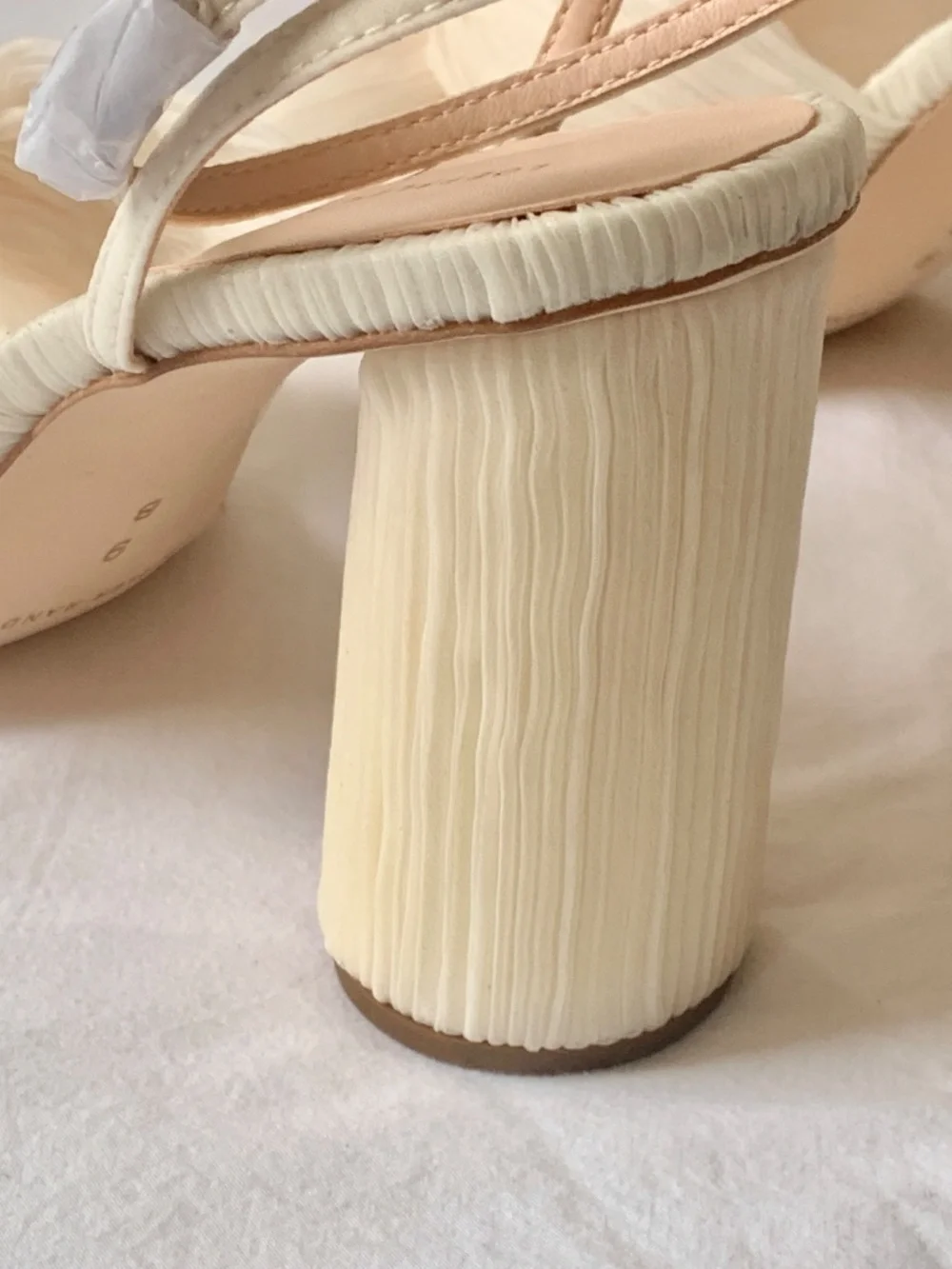 Loeffler Randall Camellia Pleated Bow Heel Pearl US9 NEW - Picture 7 of 16
